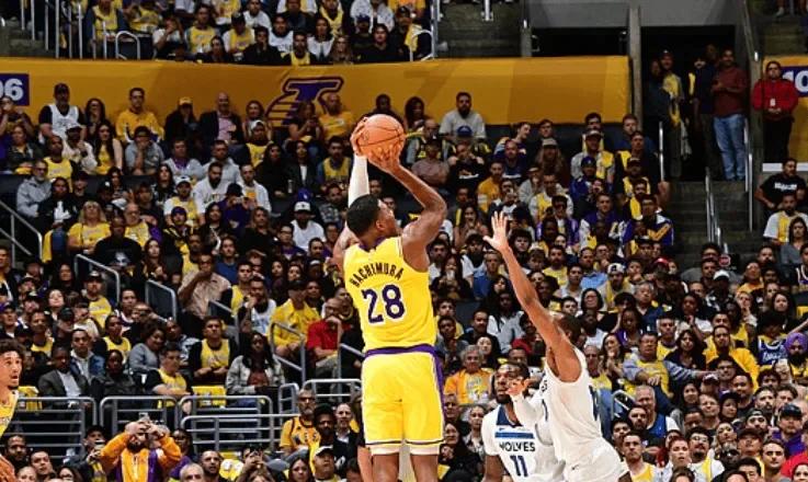 开云体育APP注册登录-浓眉哥新星险胜表现突出，日本队前途光明！再创辉煌时刻(披哥第二季阵容)