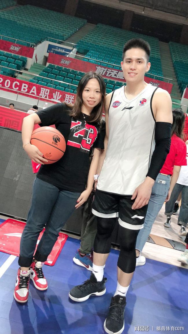 KAIYUN体育平台手机端-关于克里夫兰骑士训练开放日，今晚手感冰凉引欢呼，CBA季后赛在即，赛程密集仍需轮换的信息