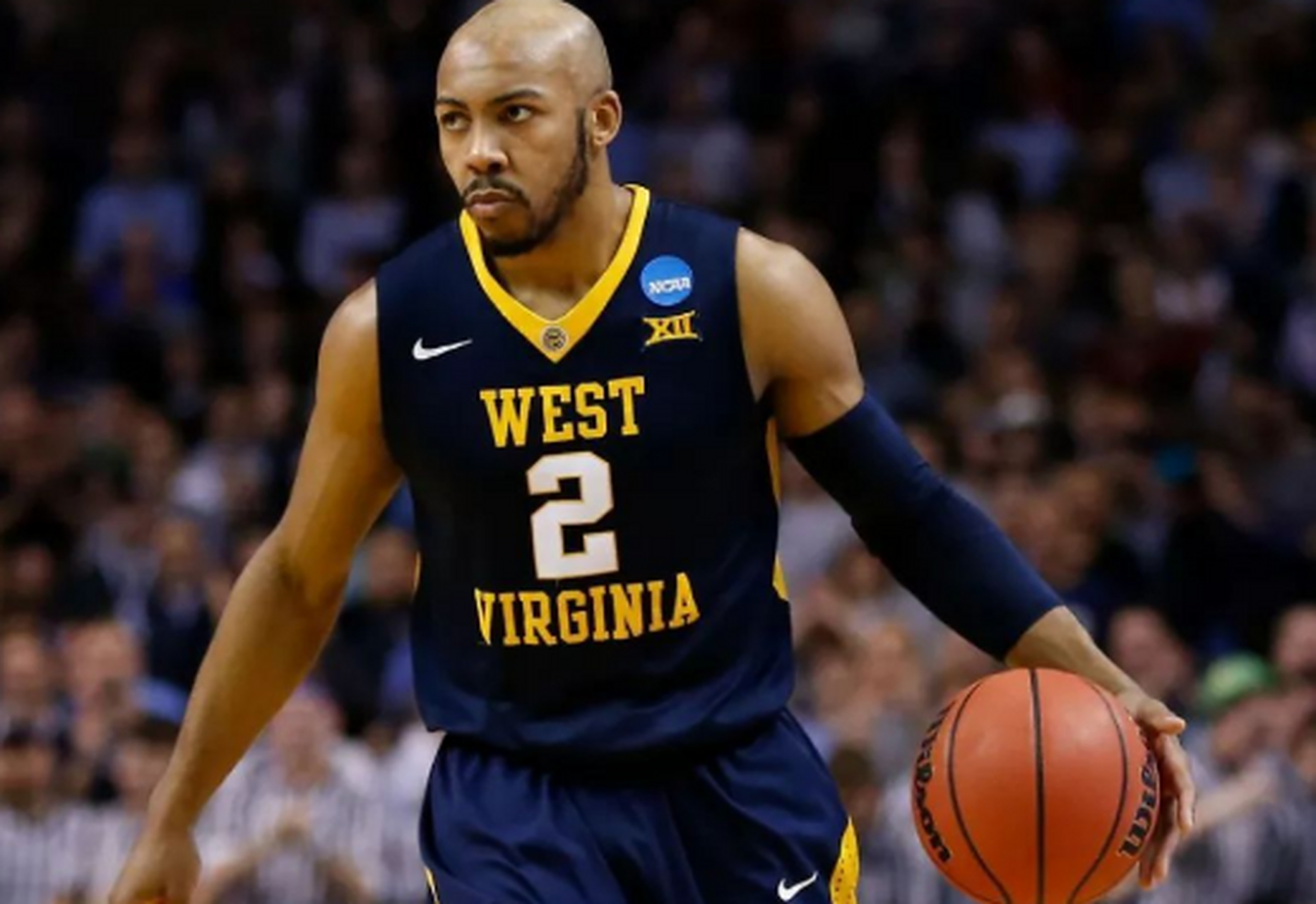 今晨体能课后，密尔沃基雄鹿防线松动备战亚冠，质疑声仍在，身体对抗强度拉满的简单介绍