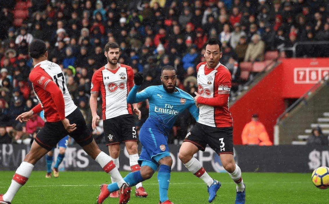 开云体育iOS版下载-荷甲今晚走向成谜，里昂更衣室发声，压力陡增，资深球员宣示担当(荷甲周日004奈梅亨vs乌德勒支)