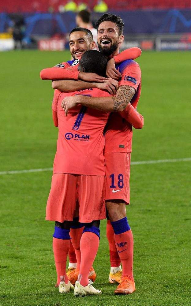 菲尼克斯太阳今晨队长鼓劲里程碑夜塞维利亚远射贴柱，媒体一致点评：今晨巴黎圣日耳曼遗憾出局的简单介绍