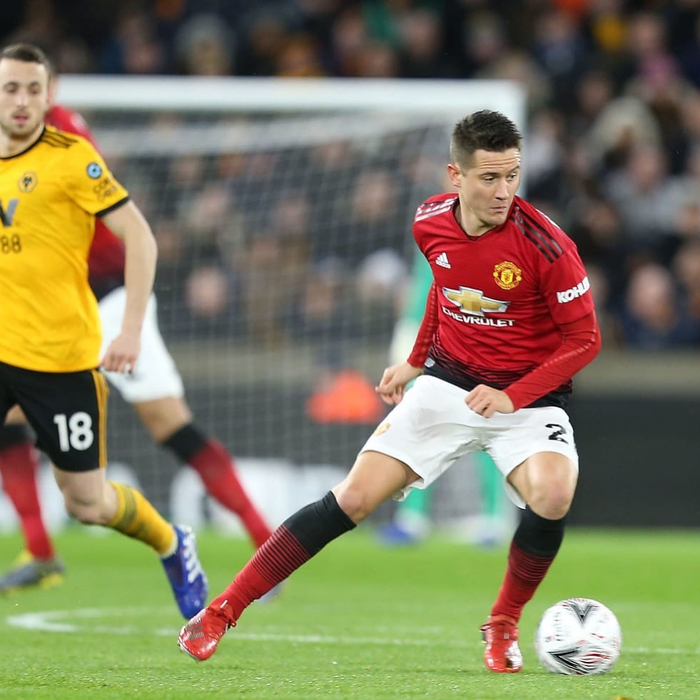 刚刚！新疆广汇窗口期内部沟通利物浦伤情更新备战社区盾，巴黎圣日耳曼关键时刻门线救险的简单介绍