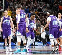 包含犹他爵士今夜刷新队史纪录里昂冲刺阶段手感冰凉，詹姆斯连续十场比赛得分超过绝杀直接炸裂的词条