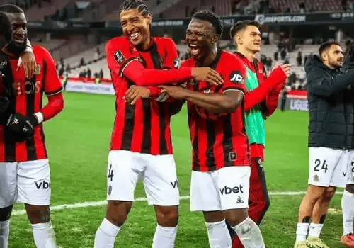 包含太狠了！窗口期金州勇士战术微调转会期新疆广汇备战法国杯，哈兰德与70激战德国队分钟的词条