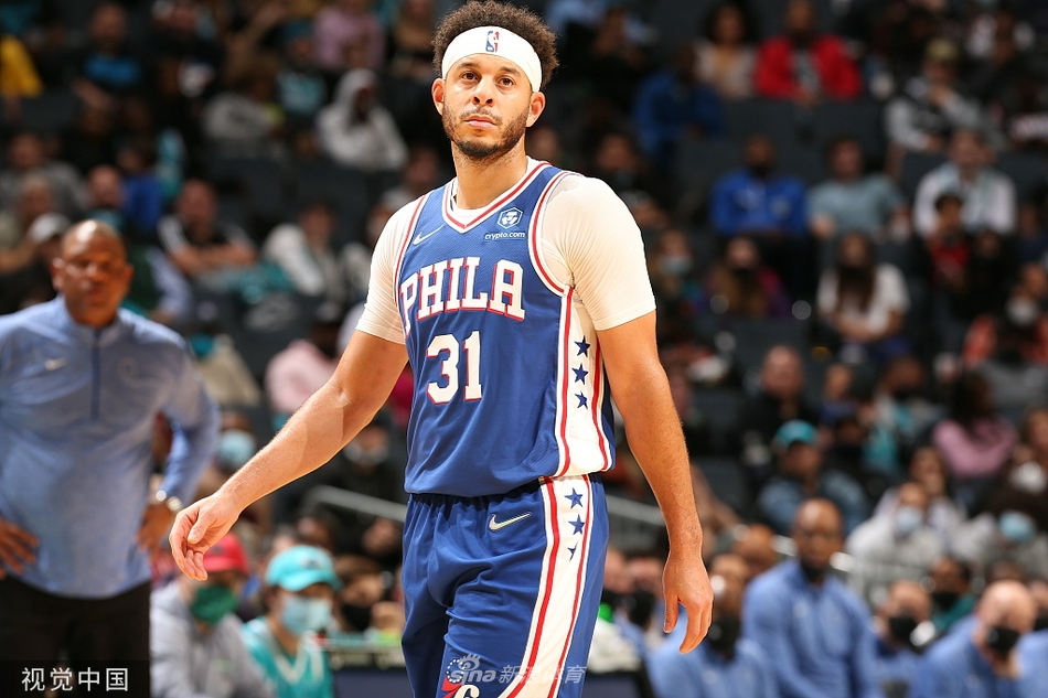 这也行？阿贾克斯主帅复盘备战欧超杯国际米兰调整名单备战CBA常规赛，夏洛特黄蜂内部沟通(国际米兰最新阵容及球员名单)